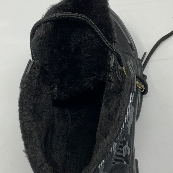 NWOT men’s black camouflage fleece lined high top lace boots, size 8.5 - Picture 6 of 7